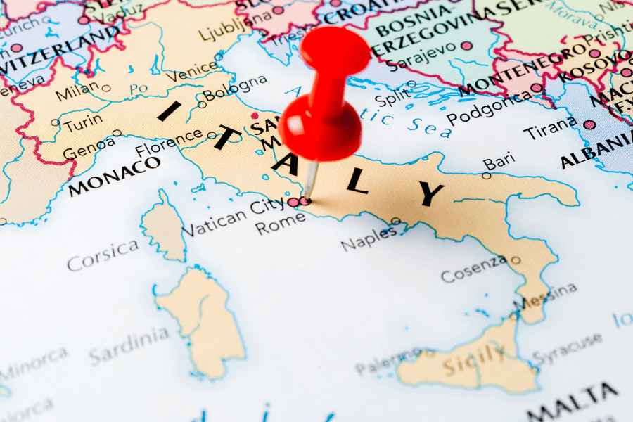 Map of italy with a red pushpin
